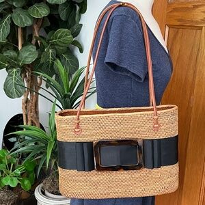 【SHALOM】 BUDDY BLOOM BAG Best 25+ Deals for Bosom Buddies Handbags | Poshmark